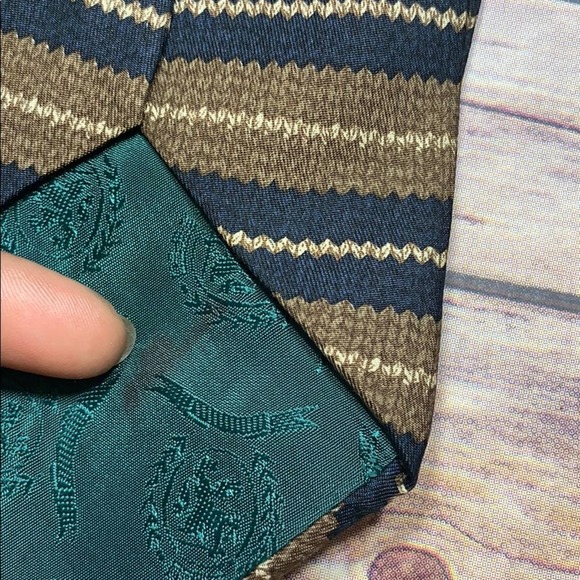 Tommy Hilfiger Italian silk tie - Picture 3 of 4